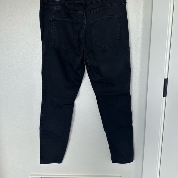 Abercrombie & Fitch High Rise Jean Legging - Picture 9 of 10